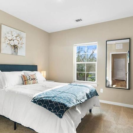Elegant 1Br/1Ba Condo With Pool, Gym And Laundry Melbourne Extérieur photo