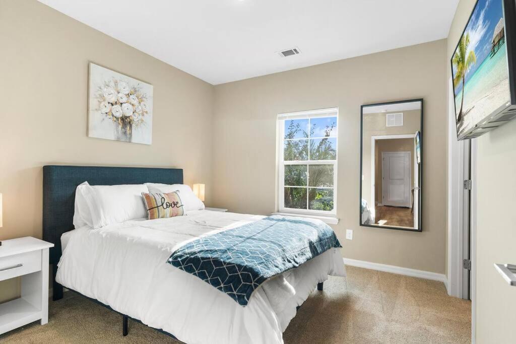 Elegant 1Br/1Ba Condo With Pool, Gym And Laundry Melbourne Extérieur photo