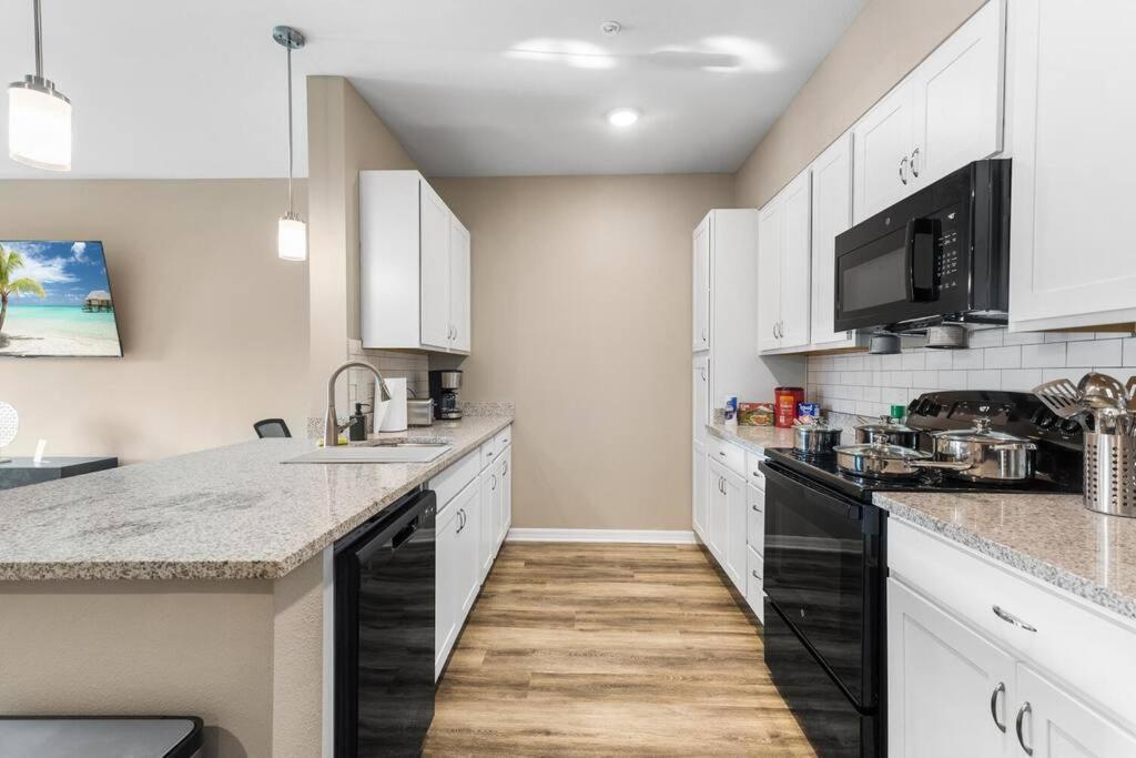 Elegant 1Br/1Ba Condo With Pool, Gym And Laundry Melbourne Extérieur photo