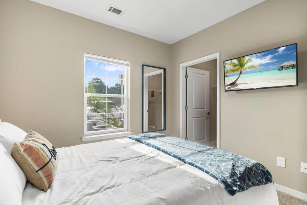 Elegant 1Br/1Ba Condo With Pool, Gym And Laundry Melbourne Extérieur photo